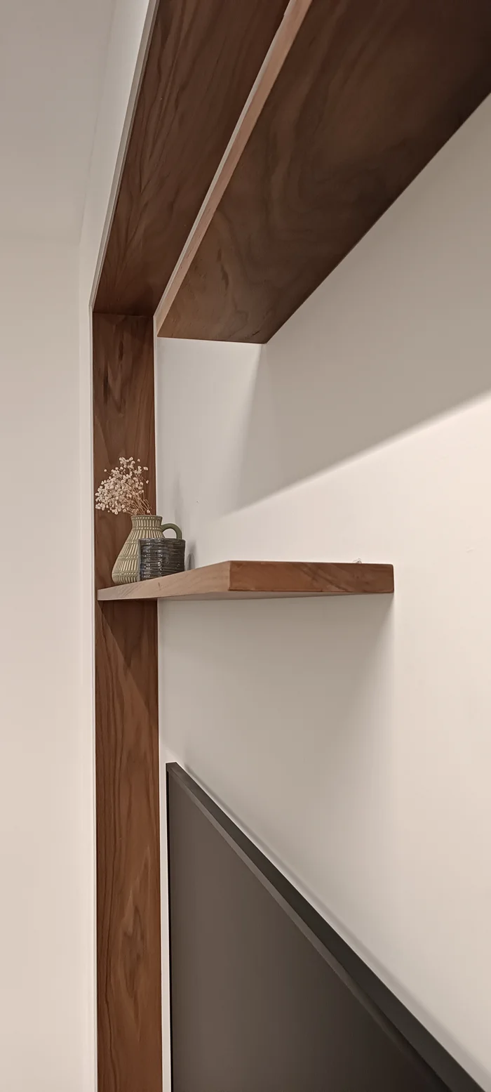 american walnut floating shelves 26 mm מדפים צפים מעץ אגוז אמריקאי בעובי 26 ממ